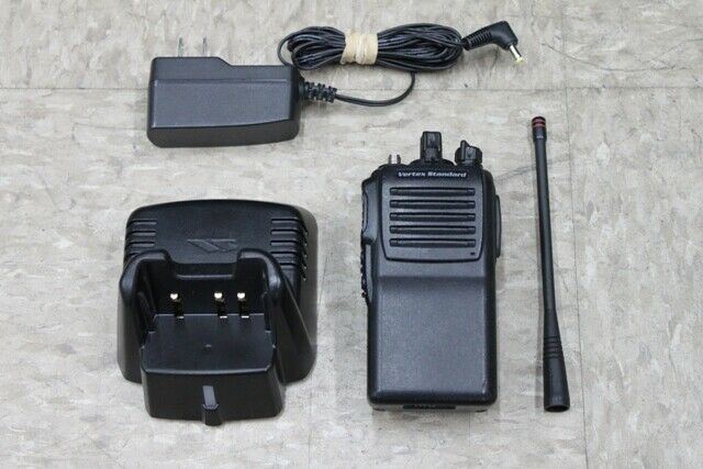 Vertex VX-351-G7-5 UHF 450-520 Mhz 16ch 5W