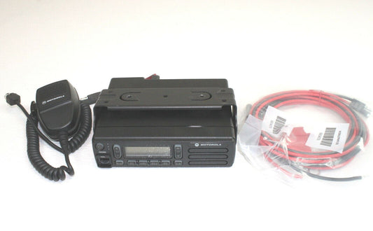 Motorola MOTOTRBO CM300d ANALOG 25W UHF 99ch 403-470 MHz Mobile