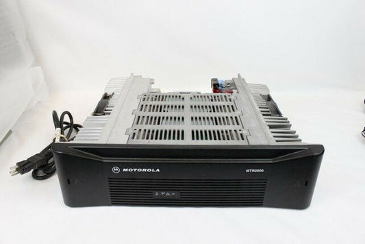 Motorola MTR2000 UHF Repeater 435-470 MHz 100 Watts MTR2000 HAM