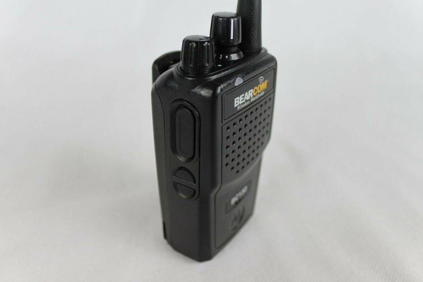 Motorola BC130 (BPR40) UHF (450-470MHz) 16ch Portable Radio