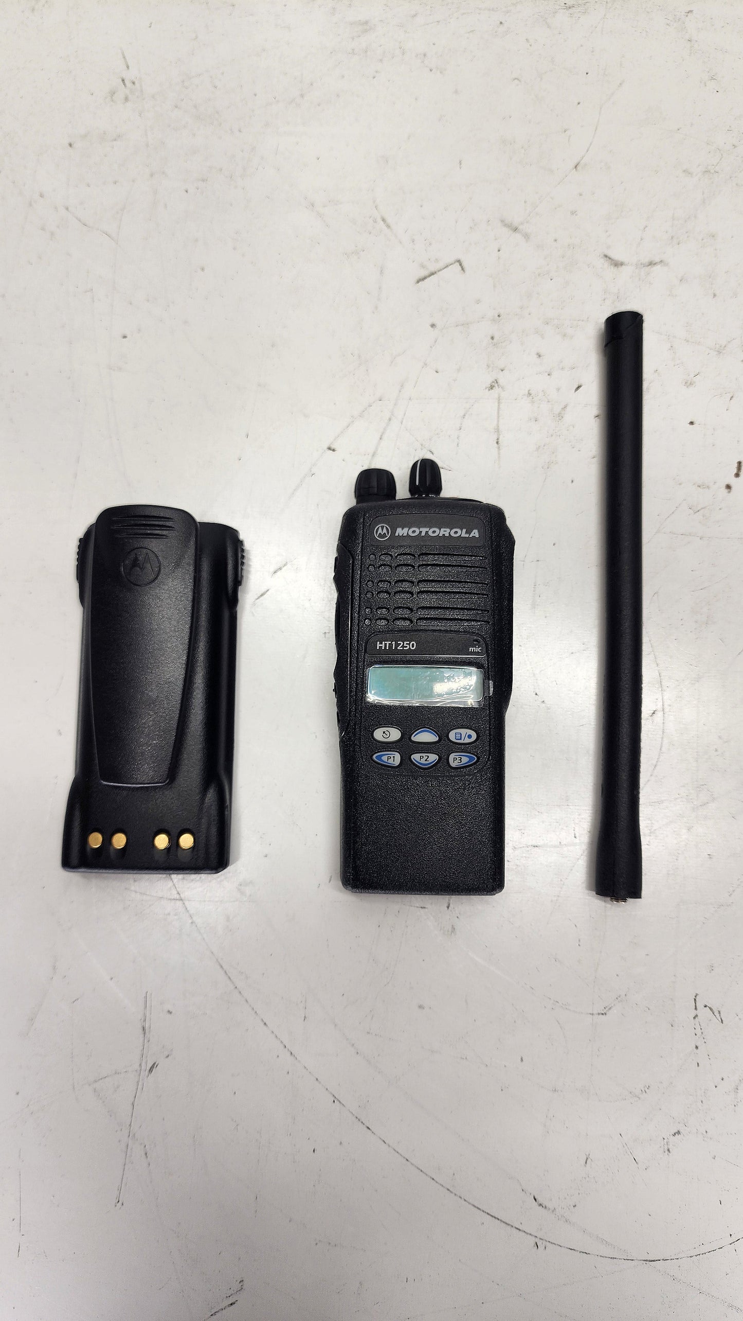 Motorola HT1250 Lowband (35-50MHz) Portable Radio (Ltd Keypad)