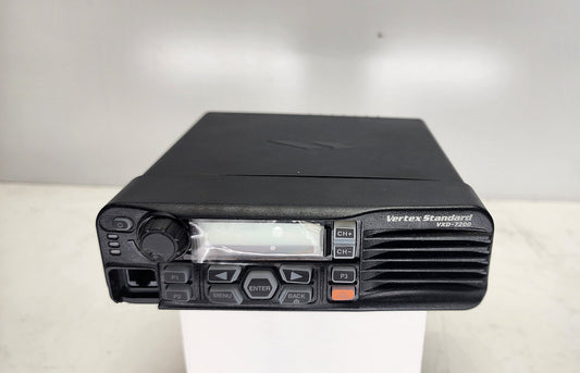 VXD-7200-G6-40 UHF radio. 40 Watt (403 – 470) MHz / 512 Channels