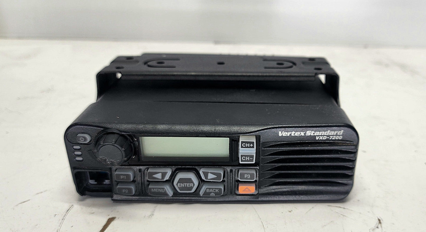 VXD-7200-G6-40 UHF radio. 40 Watt (403 – 470) MHz / 512 Channels