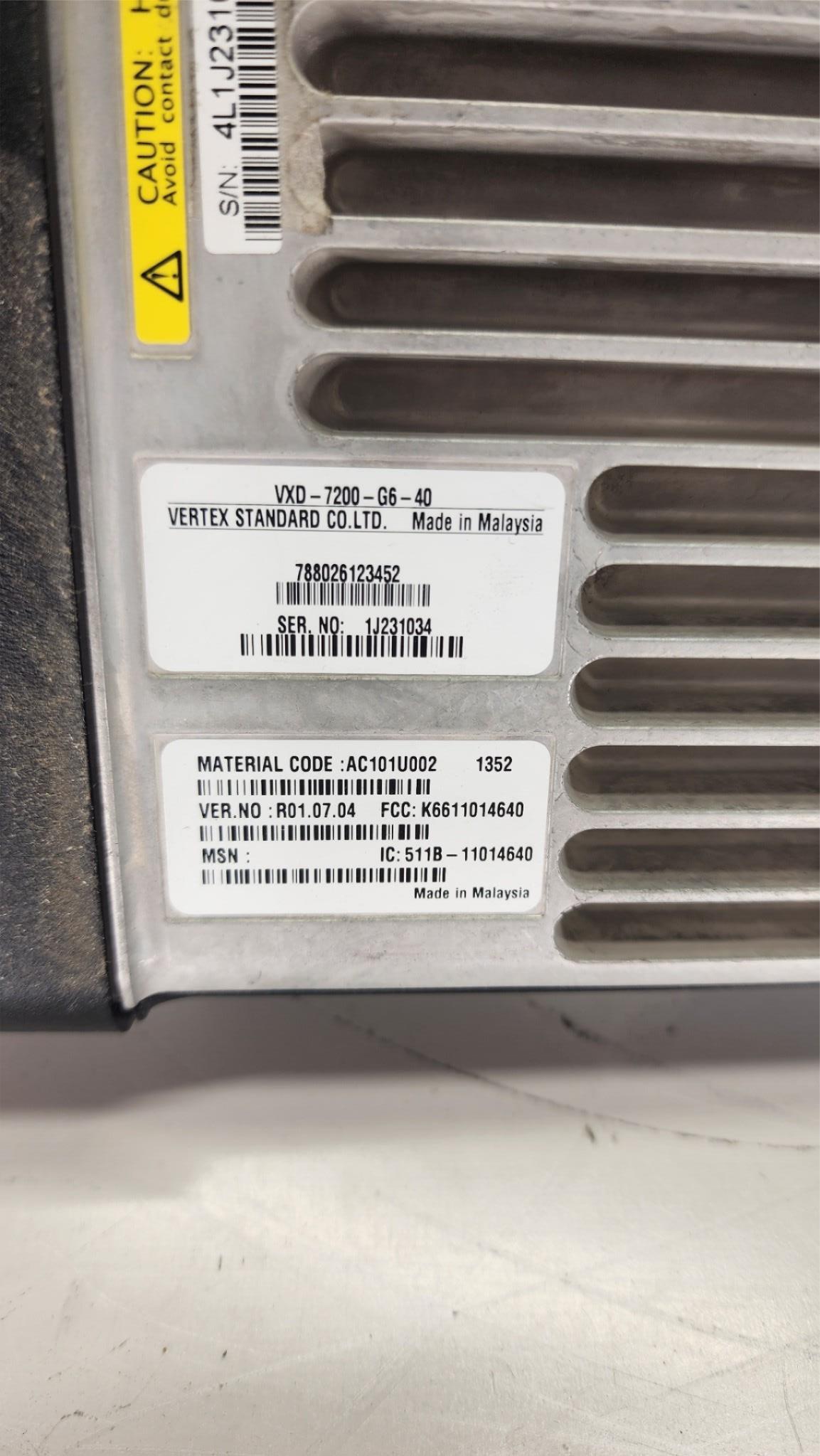 VXD-7200-G6-40 UHF radio. 40 Watt (403 – 470) MHz / 512 Channels