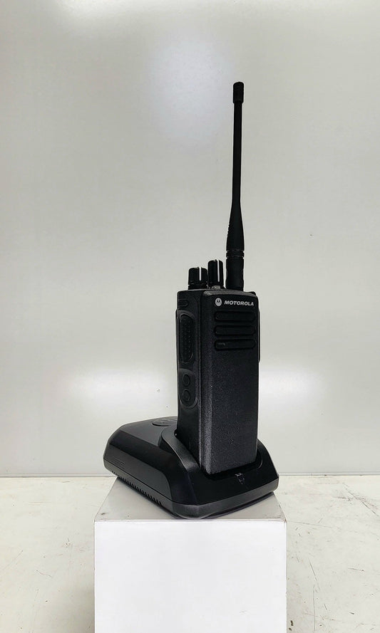 Motorola XPR7350 UHF (403-512Mhz) 32Ch 4W Digital/Analog (AAH56RDC9KA1AN)
