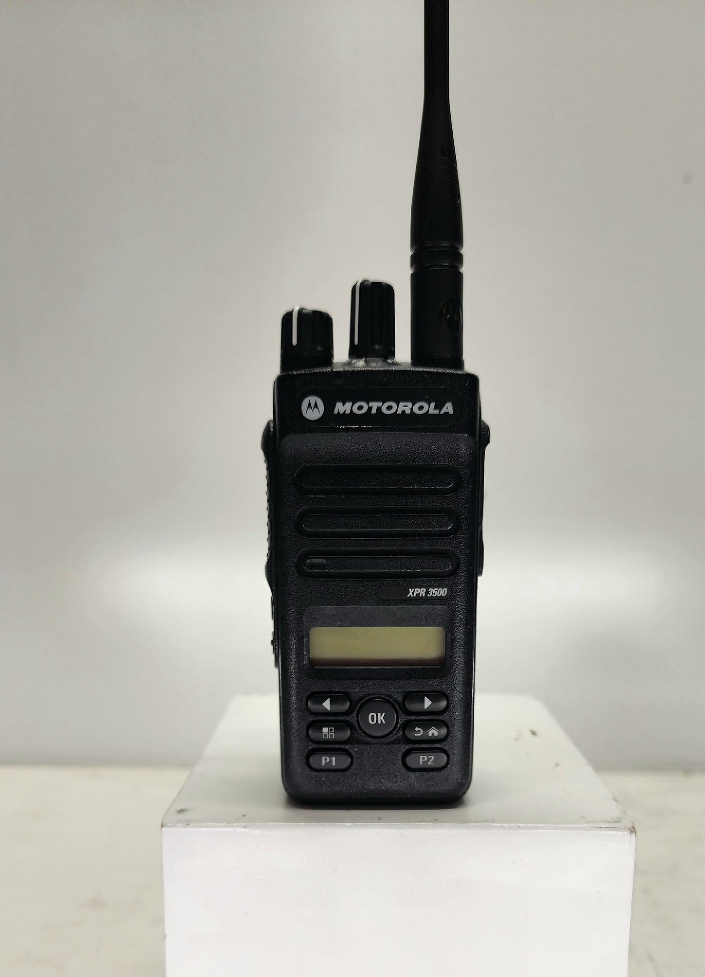 Motorola TRBO XPR3500 XPR 3500 UHF 403-512 Mhz 128ch 4W DIGITAL Radio