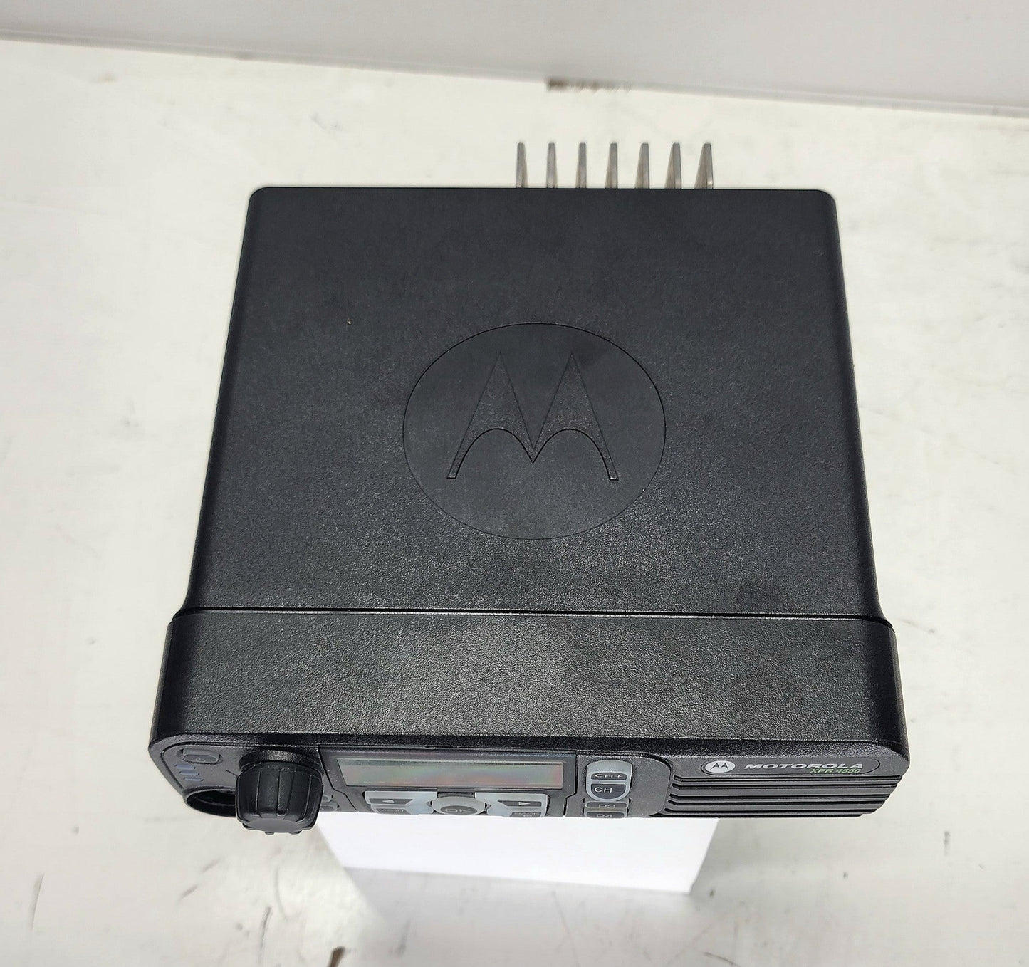 Motorola MotoTRBO XPR4550 VHF 136-174 Mhz 1000 CH 25W Digital