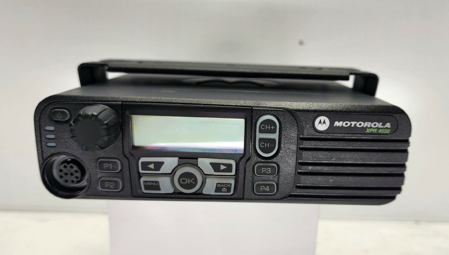 Motorola MotoTRBO XPR4550 UHF 403-470 Mhz 1000 CH Digital USED 25W