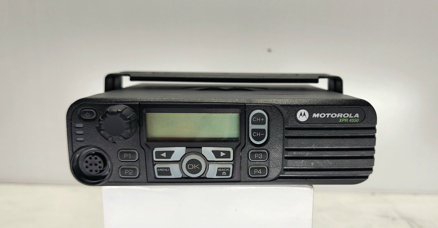 Motorola MotoTRBO XPR4550 UHF 403-470 Mhz 1000 CH Digital USED 25W