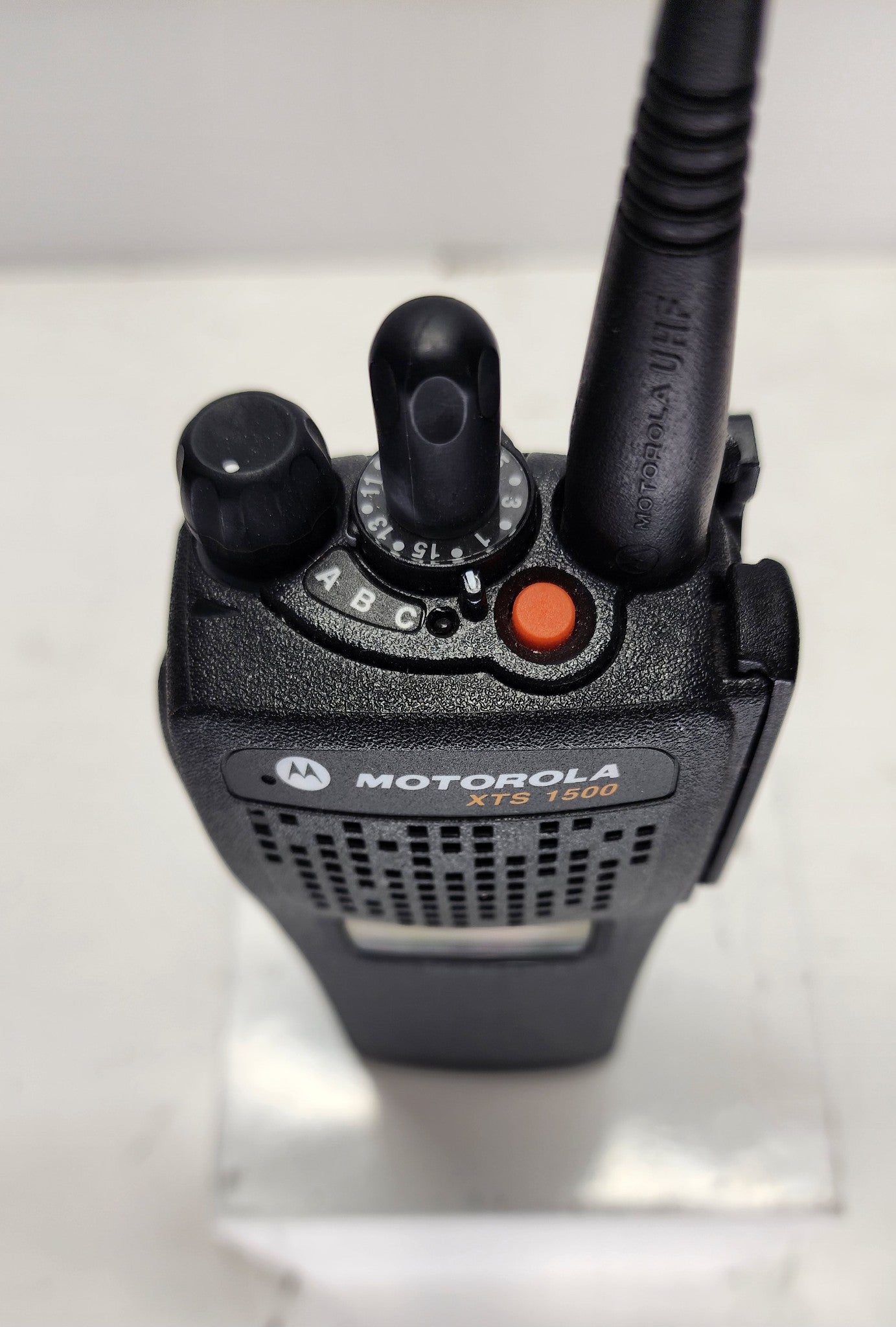 Motorola XTS1500 UHF Model 1.5 P25 Digital 450-512 Mhz H66SDD9PW5BN