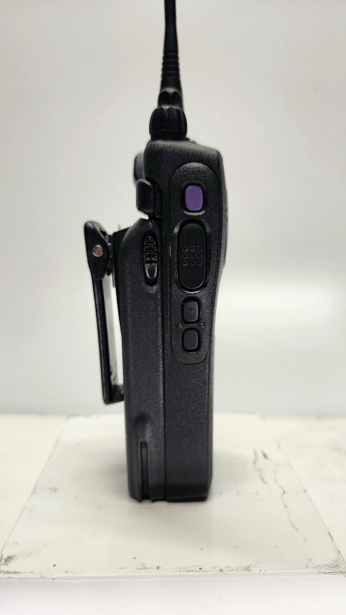Motorola XTS1500 UHF Model 1.5 P25 Digital 450-512 Mhz H66SDD9PW5BN