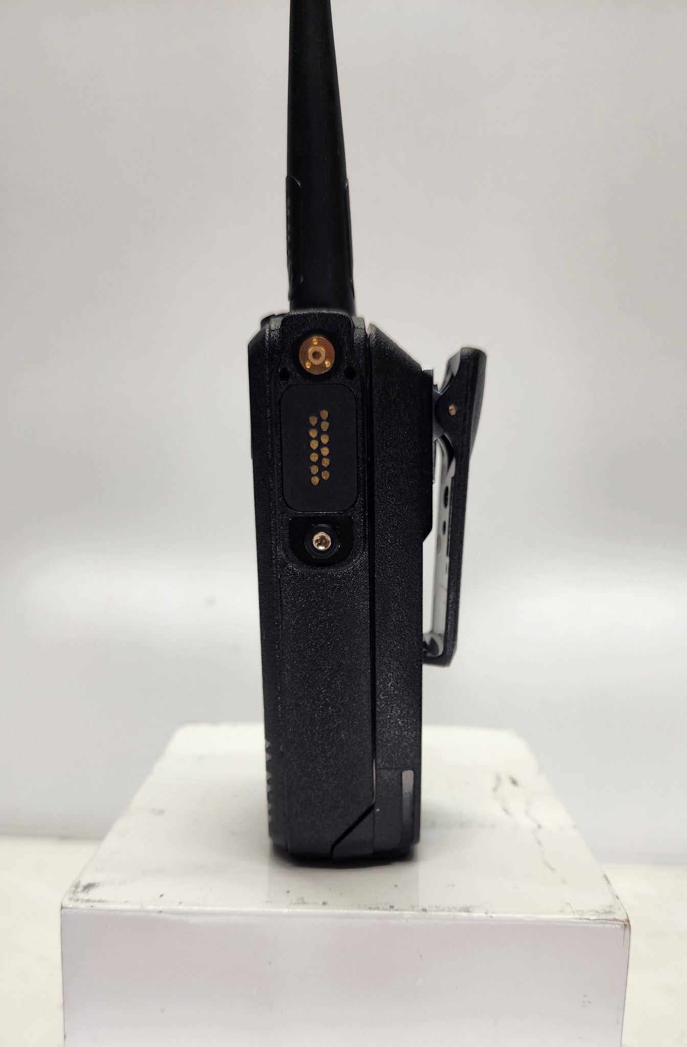 Motorola TRBO XPR6550 XPR 6550 UHF 403-470 Mhz 1000 CH CONNECT PLUS