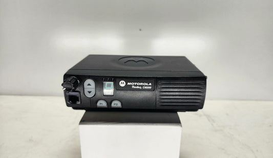 Motorola CM200 UHF 4 ch 40 Watts (438-470) Mhz AAM50RPC9AA1AN