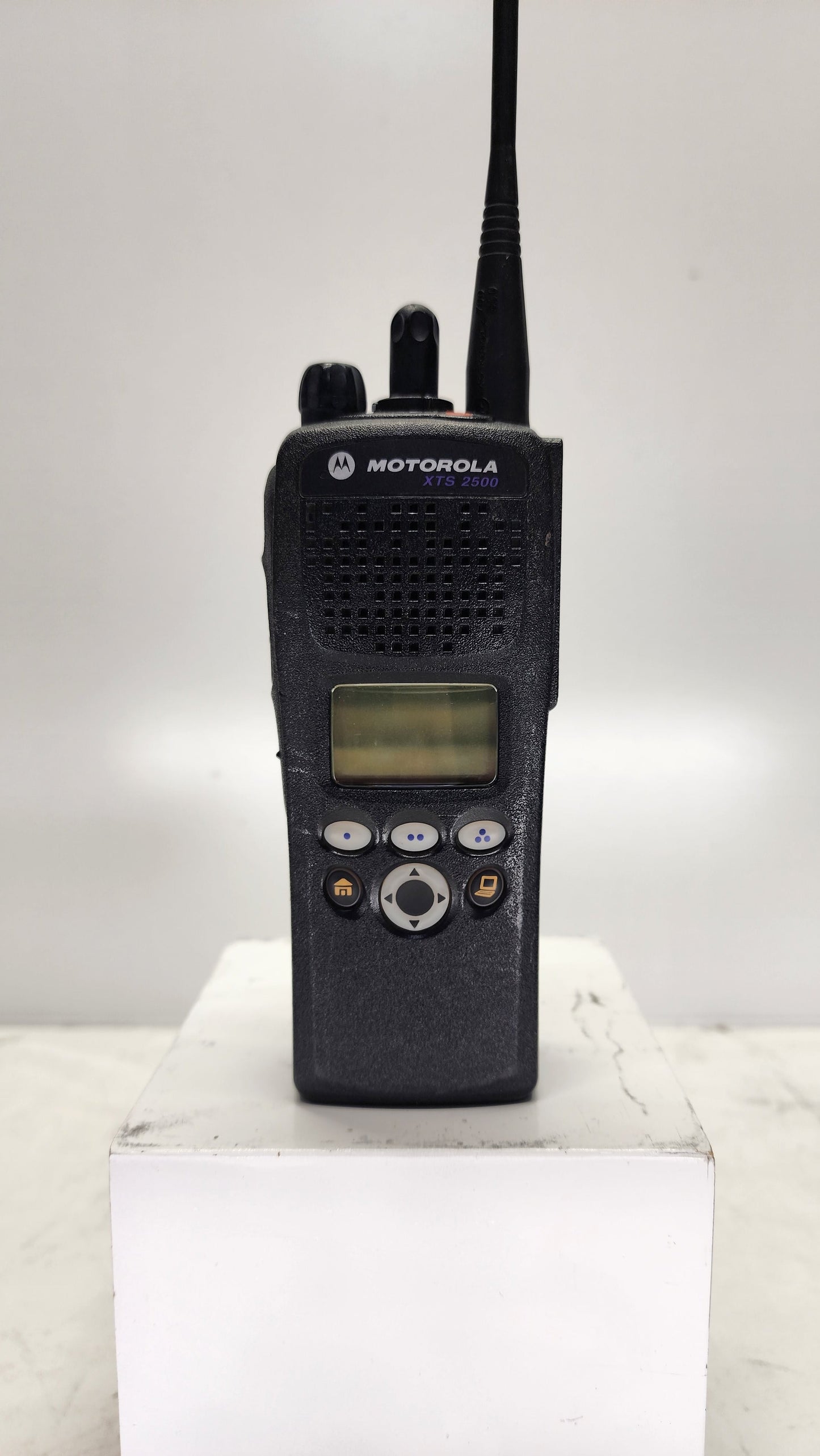 Motorola XTS2500 Model 2 700/800MHz 800ch DIGITAL P25