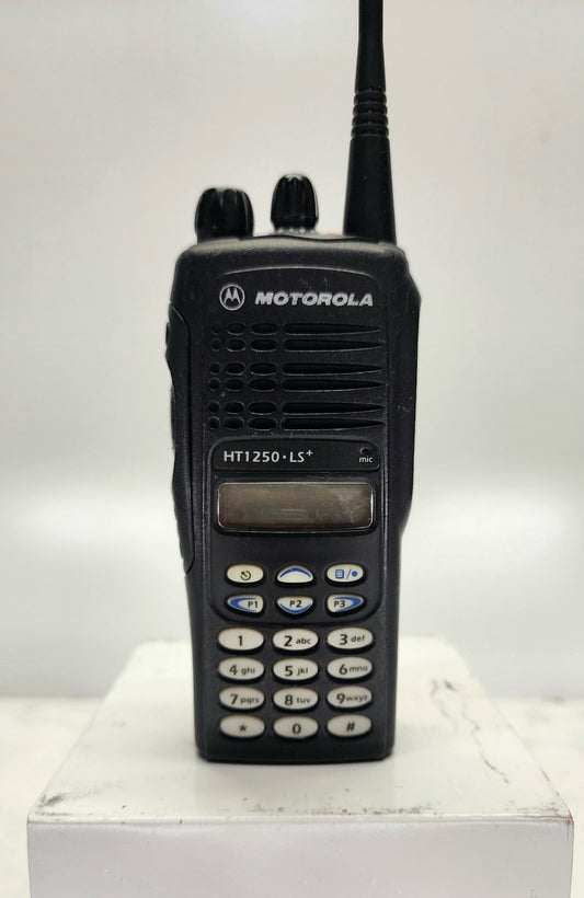 Motorola HT1250 LS+ UHF 450-512 MHz 32 Channel 4 Watt Full Keypad (Complete Kit)