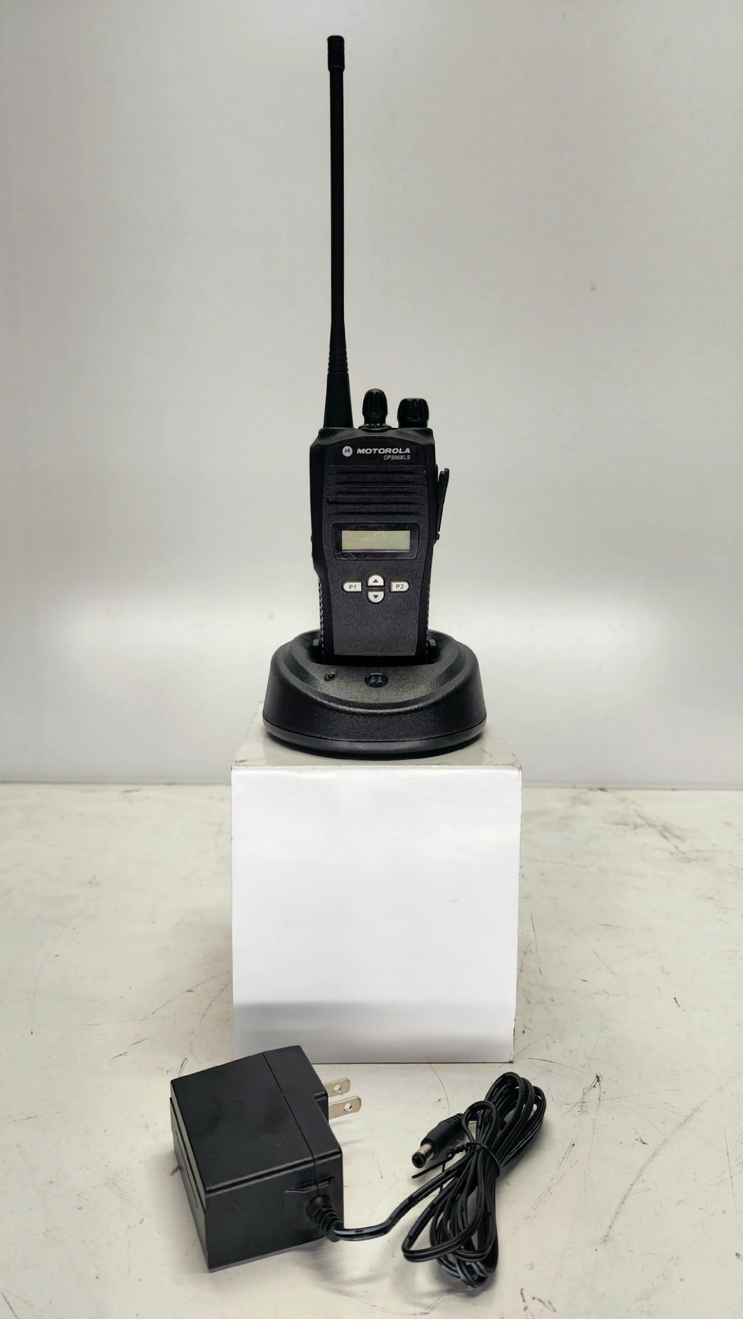 Motorola CP200 XLS CP200XLS, UHF 438-470 Mhz, 128ch LTR