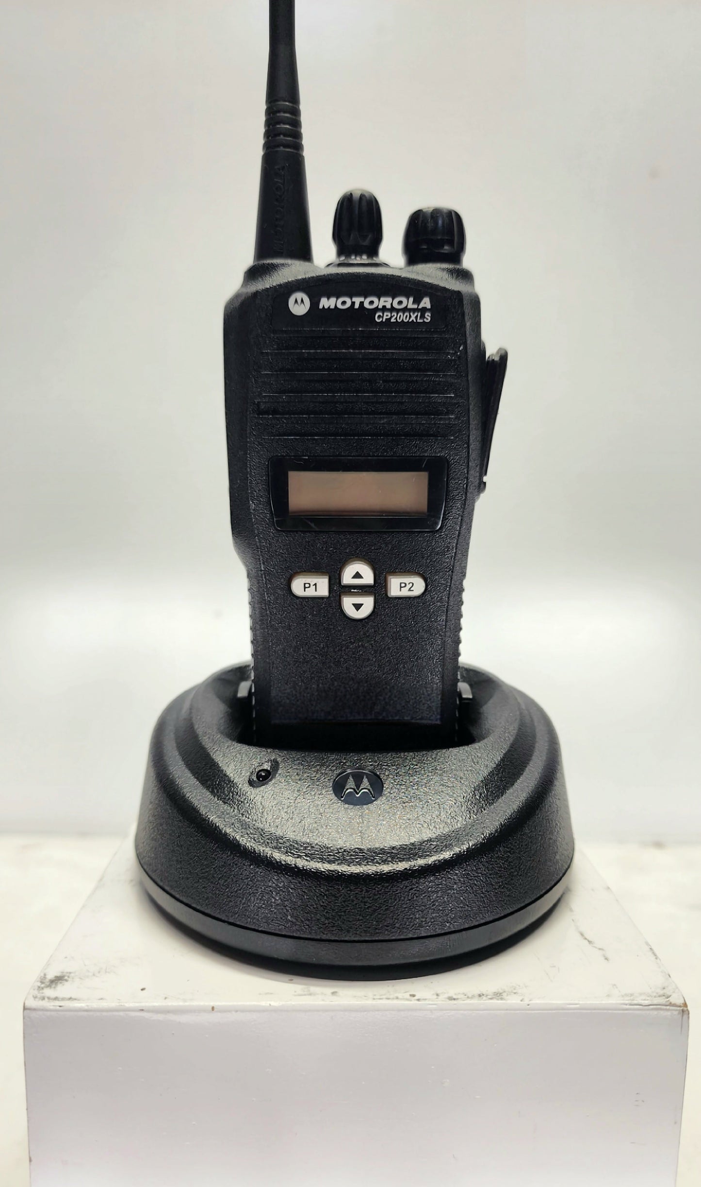 Motorola CP200 XLS CP200XLS, UHF 438-470 Mhz, 128ch LTR