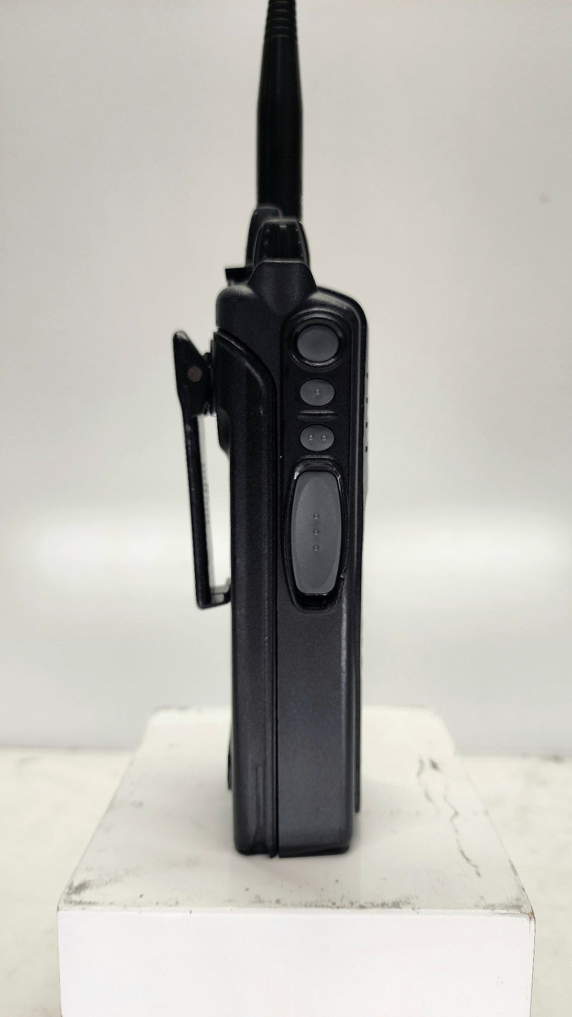 EF Johnson Viking VP900 242-5780 VHF/700MHz/800MHz 2048ch P25 (Radio Only)