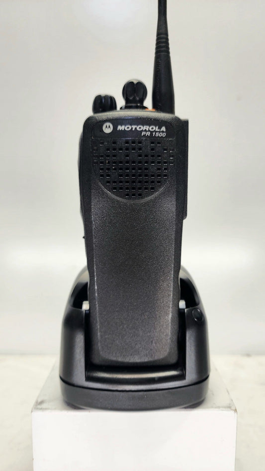 Motorola PR1500 UHF (380 - 470) MHz 32 Channel 4 Watt Portable Radio
