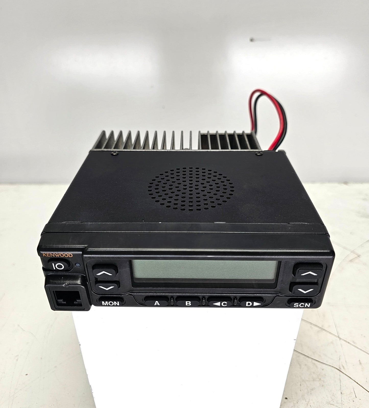 Kenwood TK880 TK-880-1 V 2.0 UHF 450-490 MHz 250 Channel 25 Watt (Complete Kit)