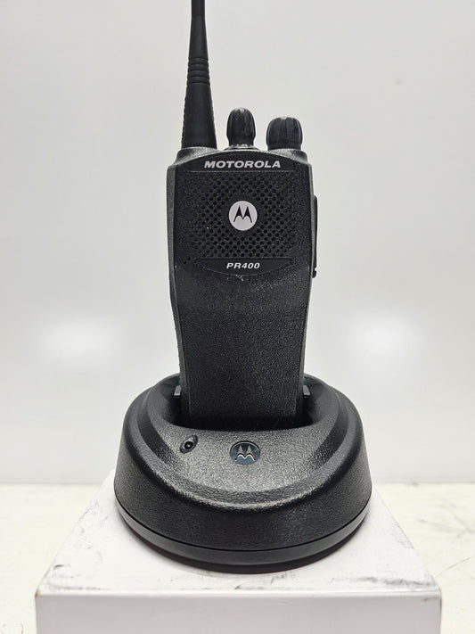 Motorola PR400 UHF Radio 16 Channels 438-470 Mhz CP200 AAH65RDC9AA2AN