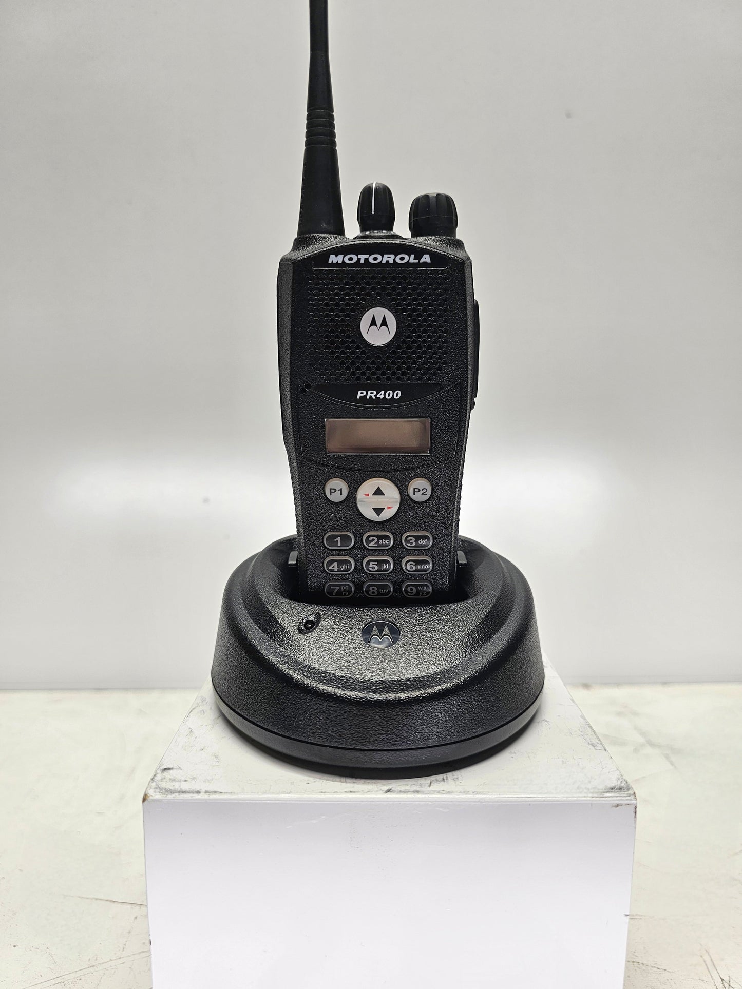 Motorola PR400 UHF Radio 64 CH 438-470 Display-Full Keypad CP200