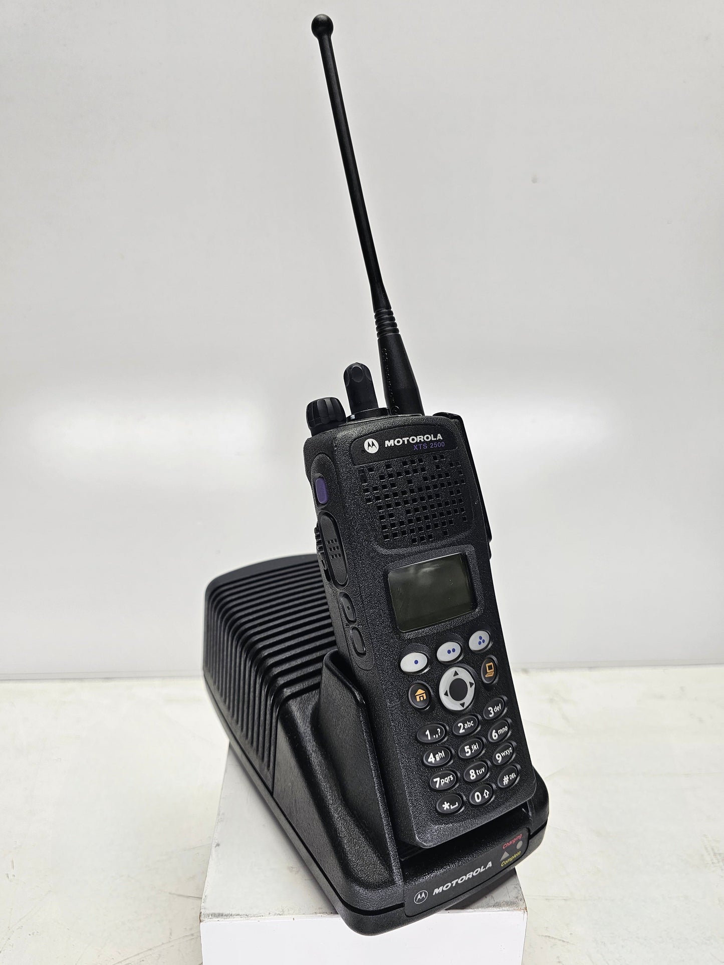 Motorola XTS2500 Model 3 800 Mhz Astro P25