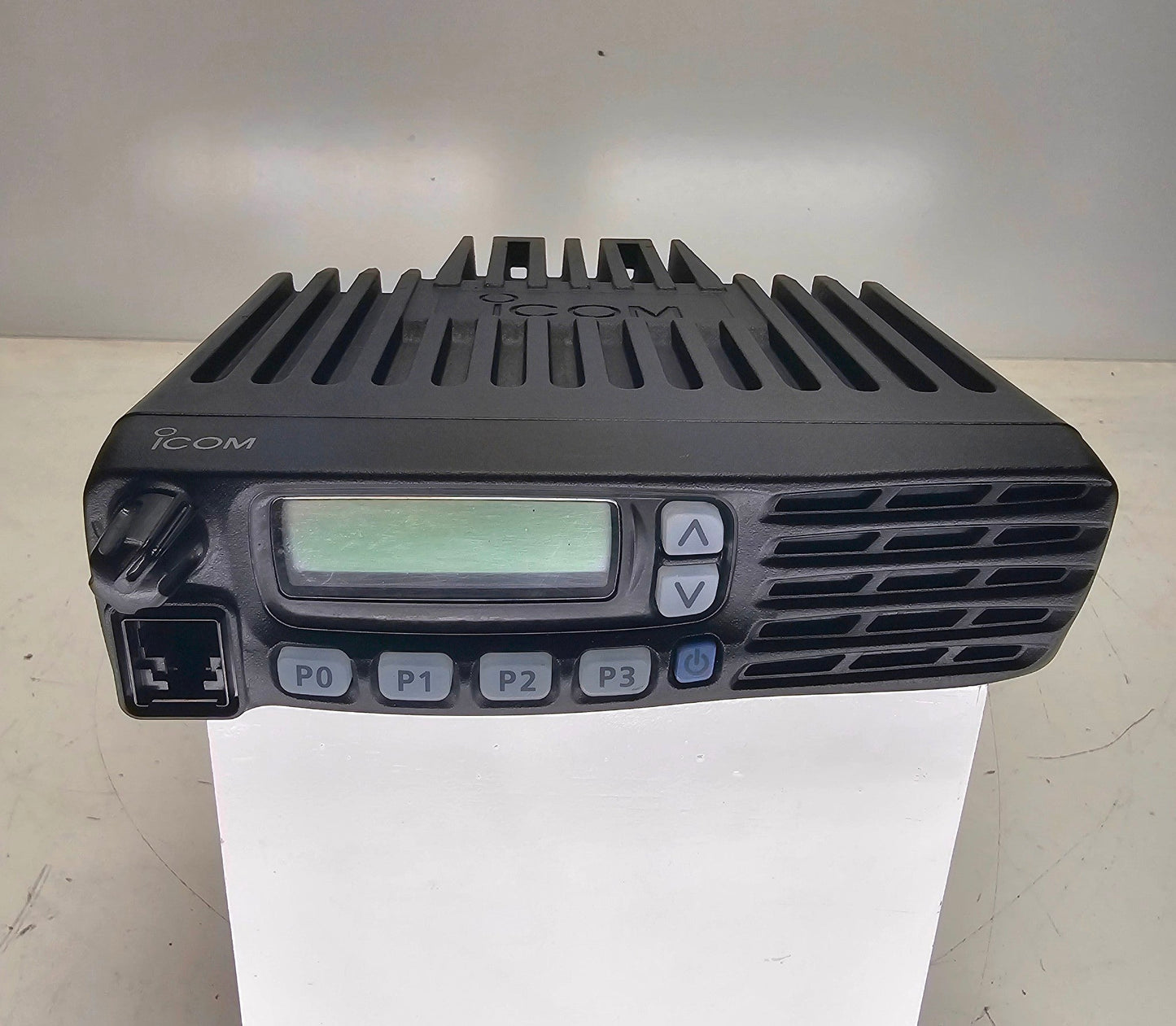 Icom IC-F6021 45 Watts 400-470 MHz 128 Channel Mobile Radio (Complete Kit)