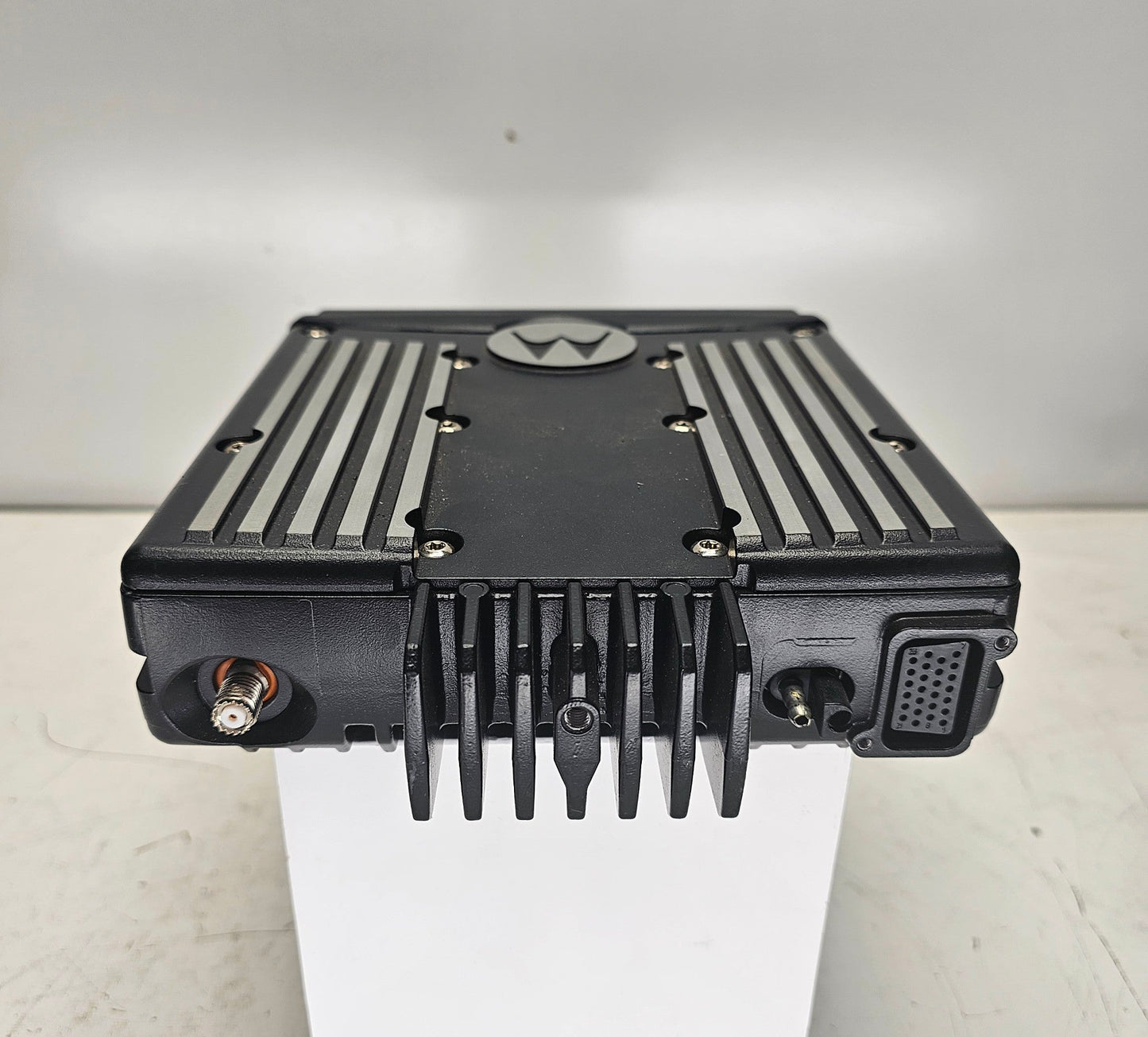 Motorola XTL2500 P25 Digital UHF 40 Watt 380-470 Mhz Remote M21QSM9PW1AN