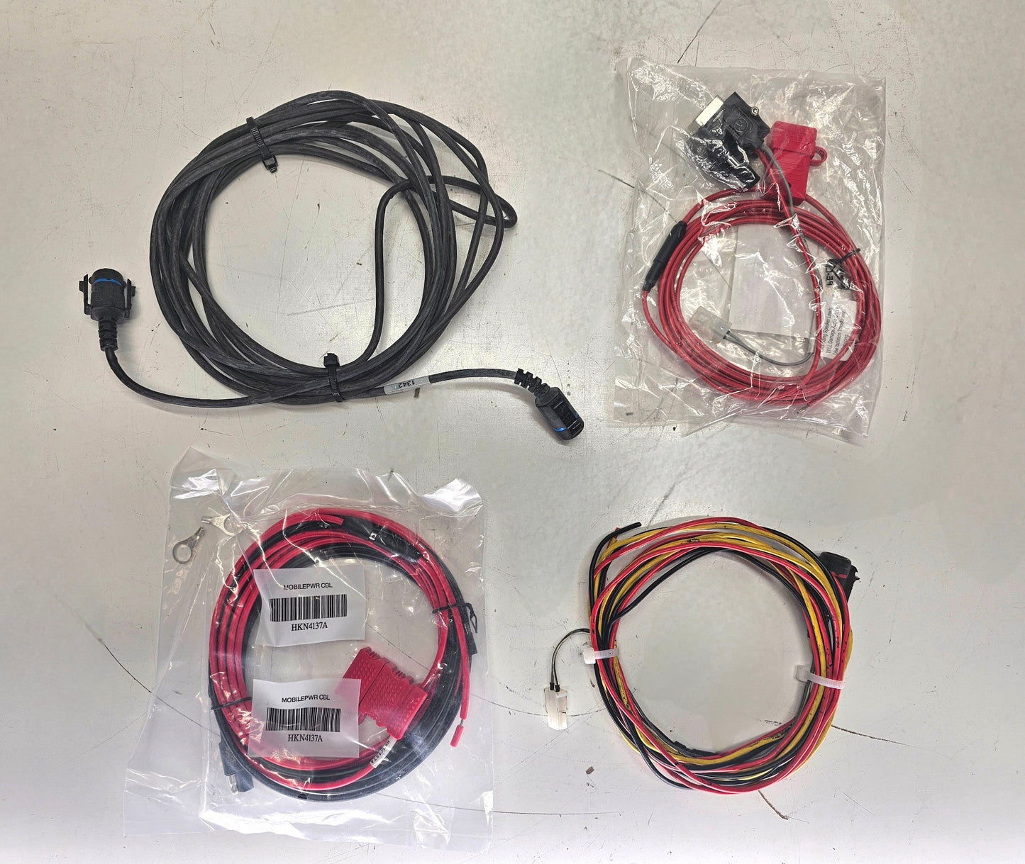 Motorola XTL2500 P25 Digital UHF 40 Watt 380-470 Mhz Remote M21QSM9PW1AN