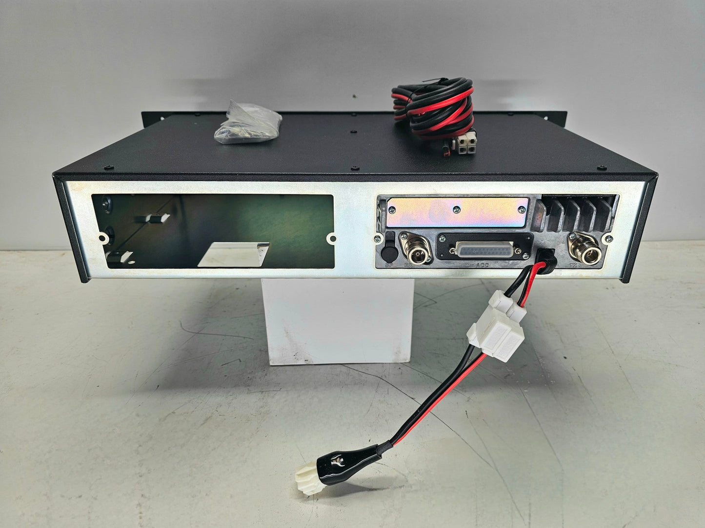 (NEW) Icom IC-FR5000 VHF Repeater 136-174 MHz 32 Channels 50 Watts
