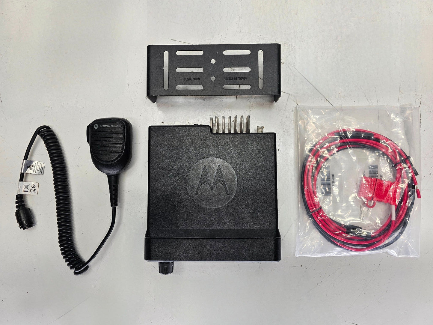Motorola TRBO XPR5350 UHF (403-470) MHz 32ch 40W Digital (Complete Kit)