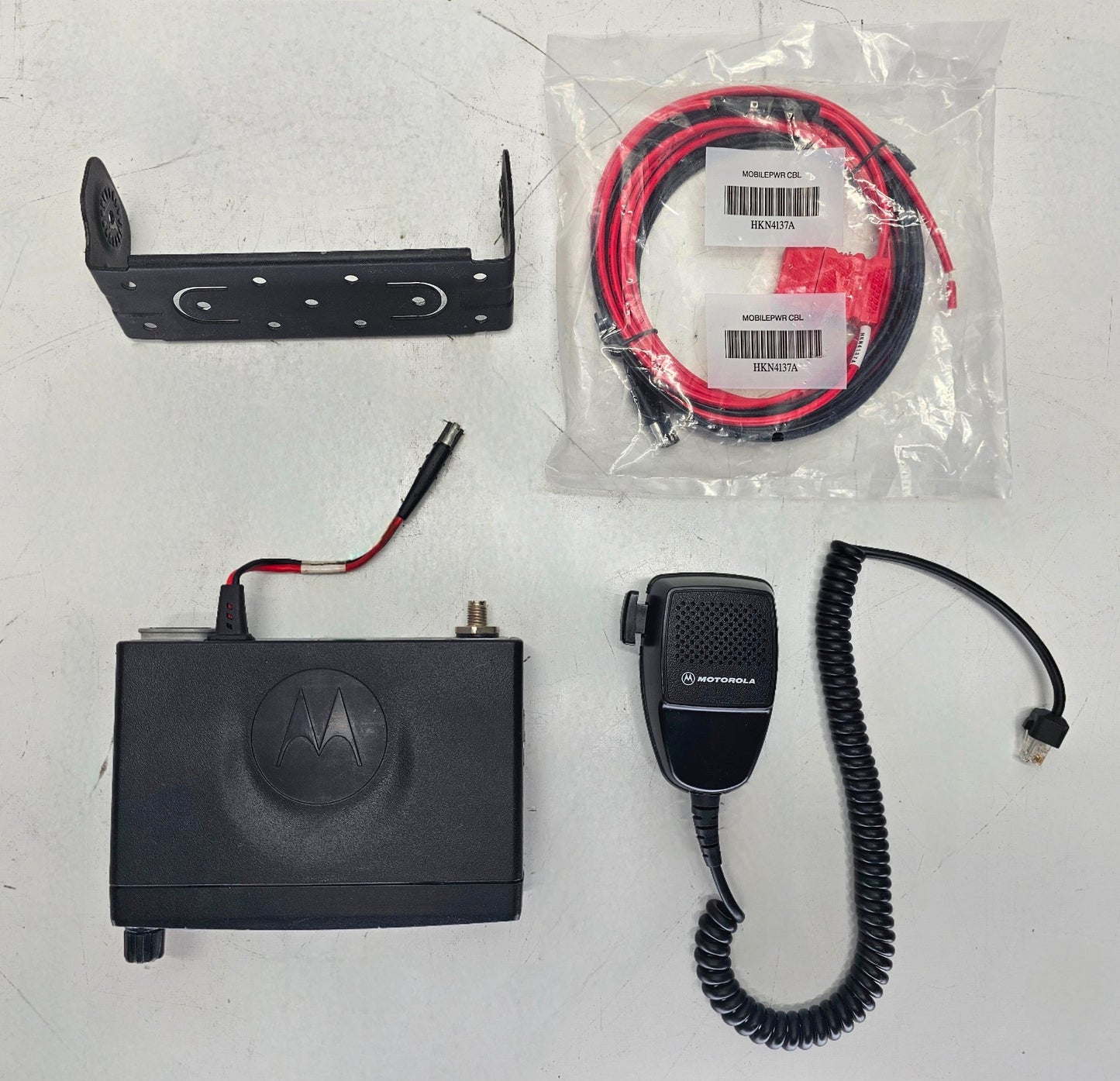 Motorola PM400 VHF 146-174 MHz 64 Channel 50 Watt Mobile Radio (Complete Kit)