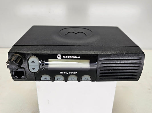 Motorola CM300 UHF 438-470 MHz 32 Channel 25 Watt (Complete Kit)