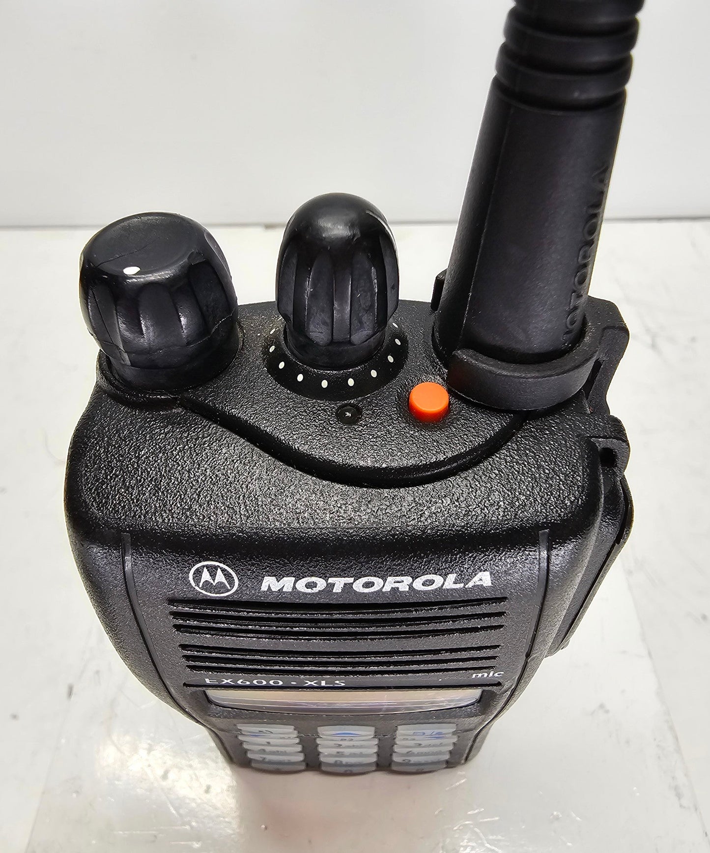 Motorola EX600 XLS UHF 403-470 MHz 160 Channel 4 Watt (Complete Kit)