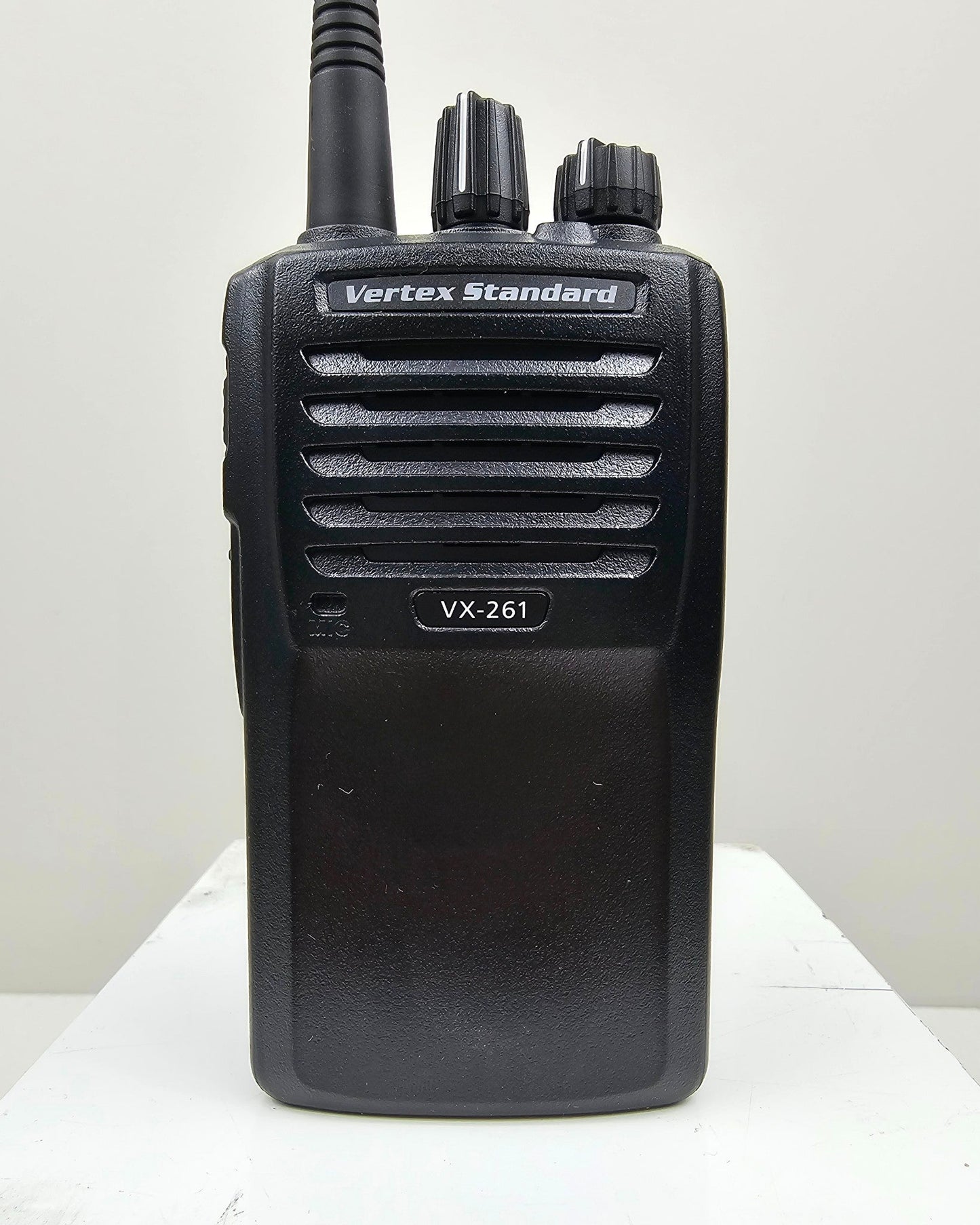 (NEW) Vertex VX-261-G7-5 UHF 450-512 MHz 16 channel 5 Watt (Complete Kit)