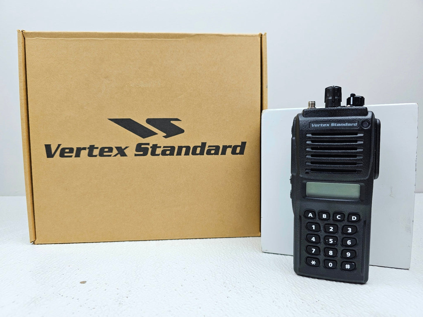 Vertex VX-P929-G7-5 VXP929-G7-5 UHF 450-512 MHz 512 Ch 5 Watt Full Keypad (FPP)