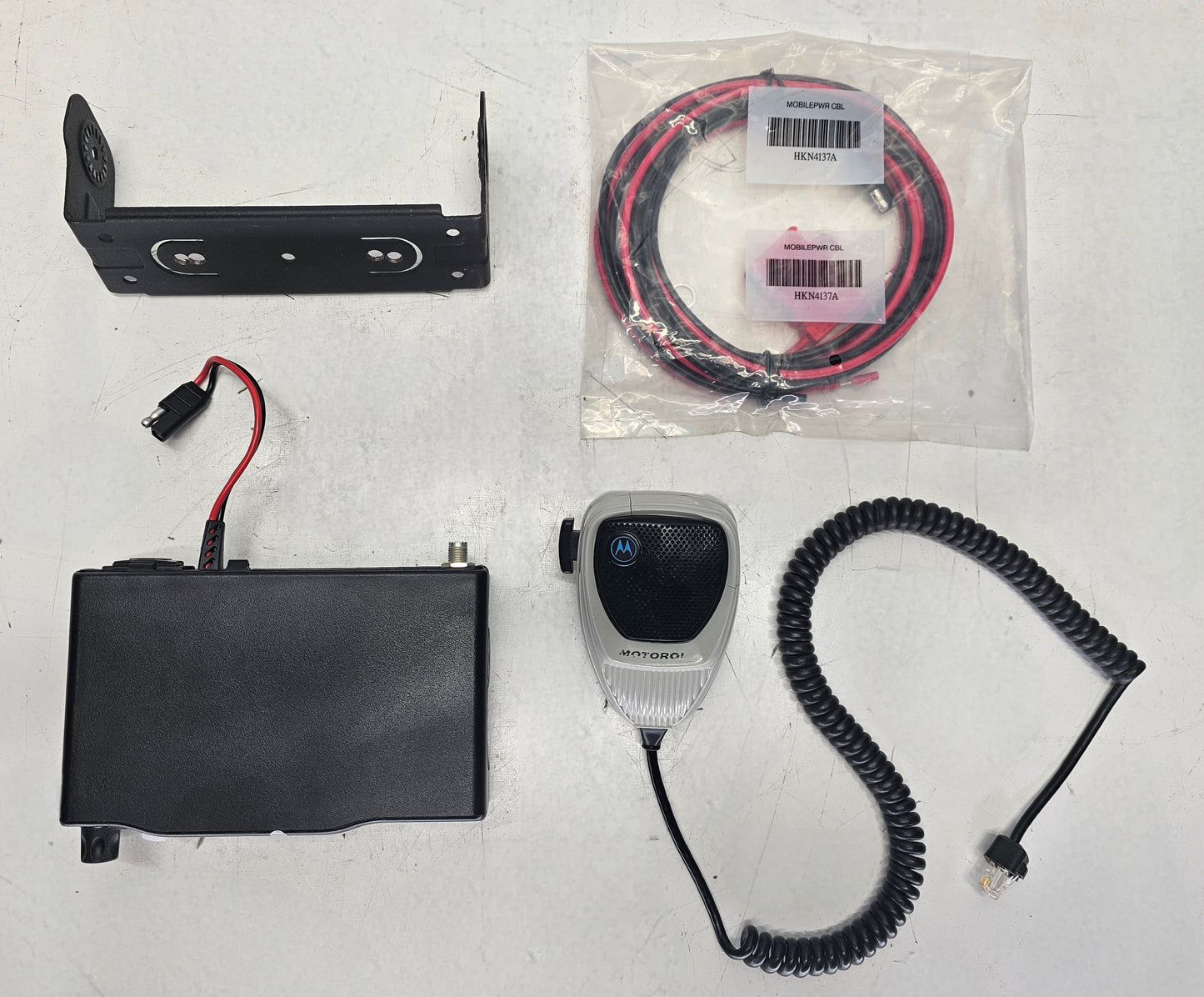 Motorola M1225 UHF 450-470 MHz 4 Channel 25 Watt (Complete Kit)