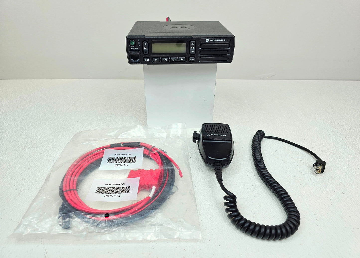 Motorola MotoTRBO XPR2500 UHF 403-470 MHz 128 Channel 25 Watt (Complete Kit)