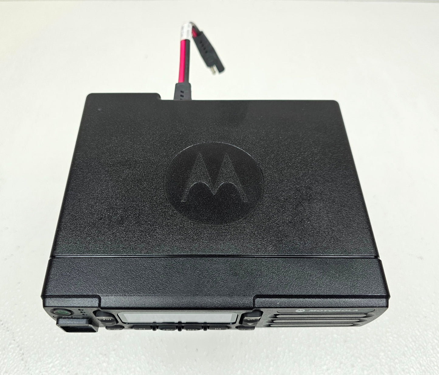 Motorola MotoTRBO XPR2500 UHF 403-470 MHz 128 Channel 25 Watt (Complete Kit)