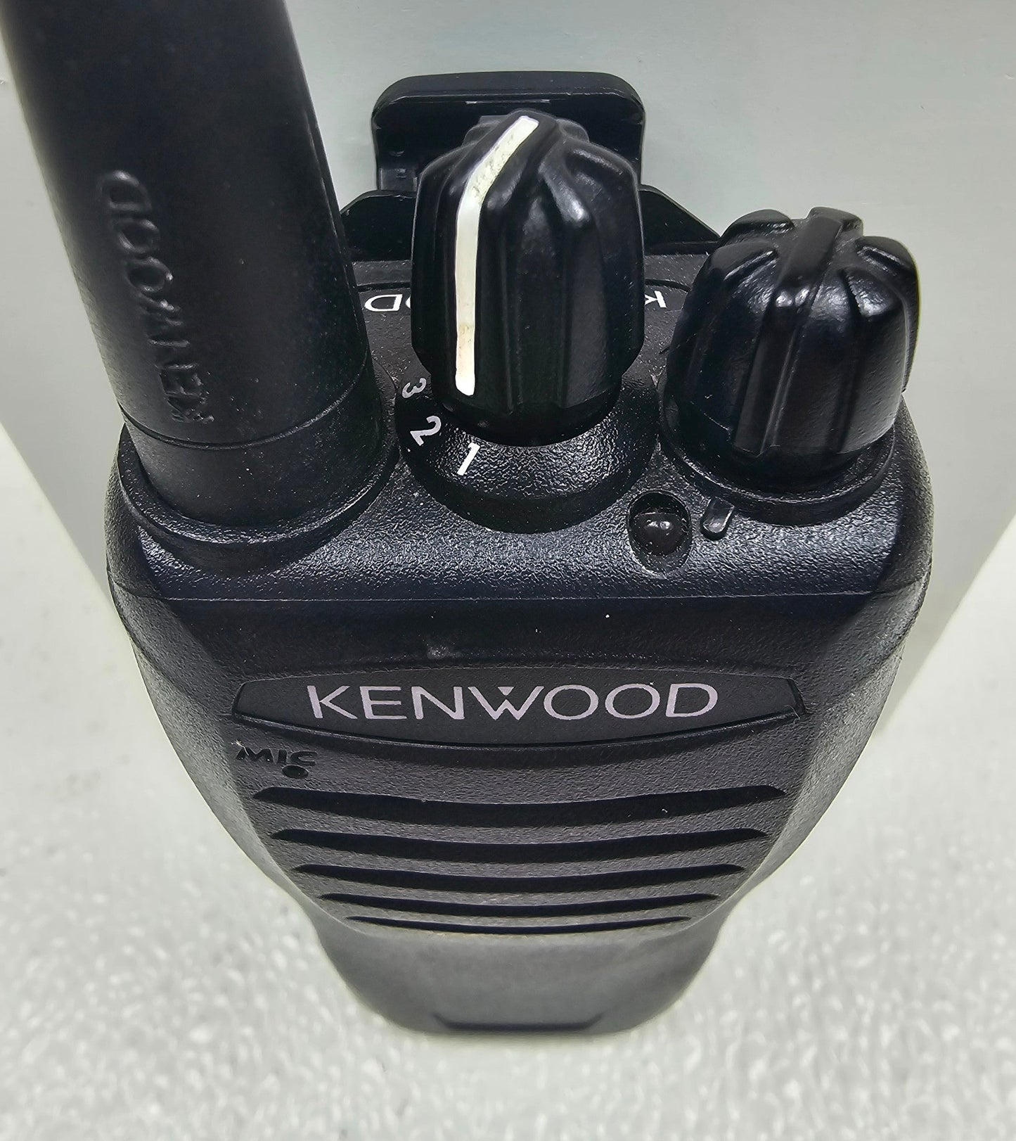 Kenwood TK-3400 TK3400 Radio UHF 450-520 MHz 4 Channel 2 Watt
