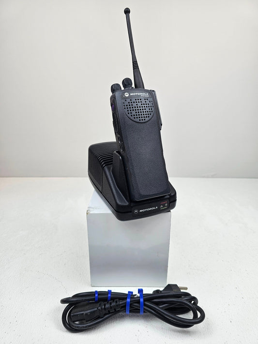 Motorola PR1500 UHF 450-520 MHz 32 Channel 4 Watt Portable Radio
