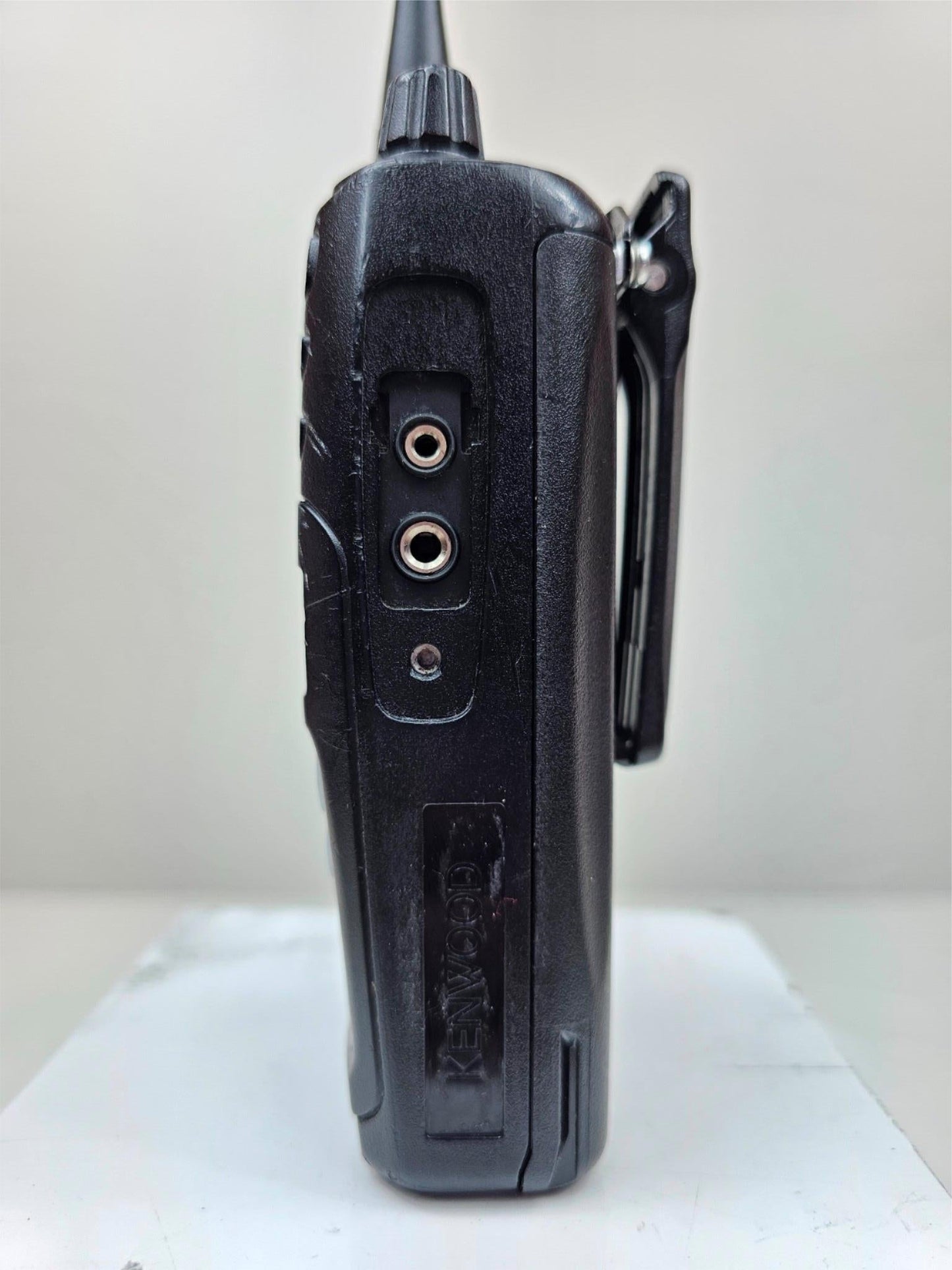 Kenwood NX-1300NUK2 UHF 450-512 MHz 260 Channel 5 Watt (NXDN and Analog Radio)