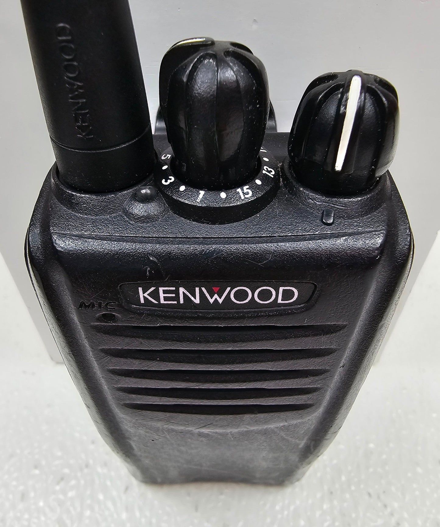 Kenwood NEXEDGE NX320 NX-320 UHF 450-520 MHz 64 Channel 5 Watt (Complete Kit)