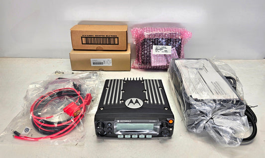(NEW) Motorola XTL2500 P25 Digital UHF 380-470 MHz 40 Watt w/ New Power Supply