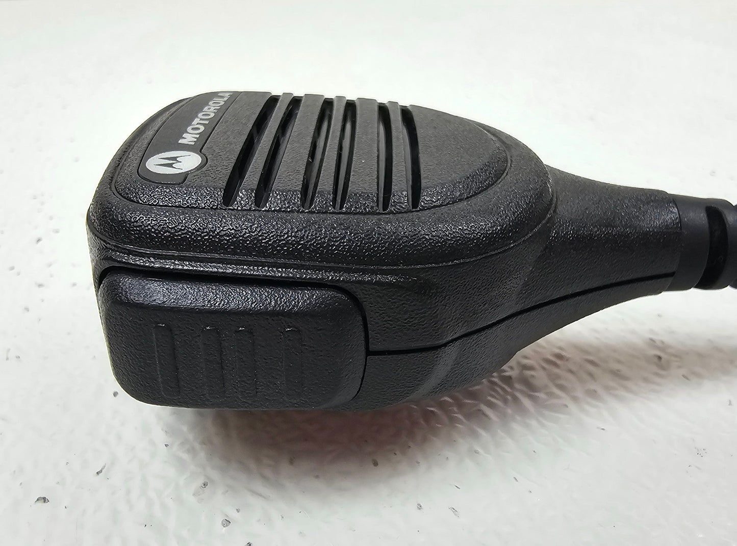 Motorola PMMN4021A Remote Speaker Microphone with 3.5mm Audio Jack HT750,1250