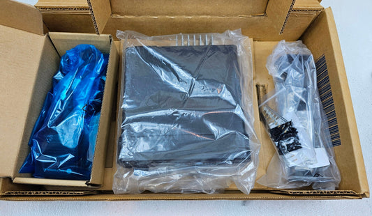 (NEW) Motorola XPR4550 UHF 403-470 MHz 1000 Channel 25 Watt Digital Radio