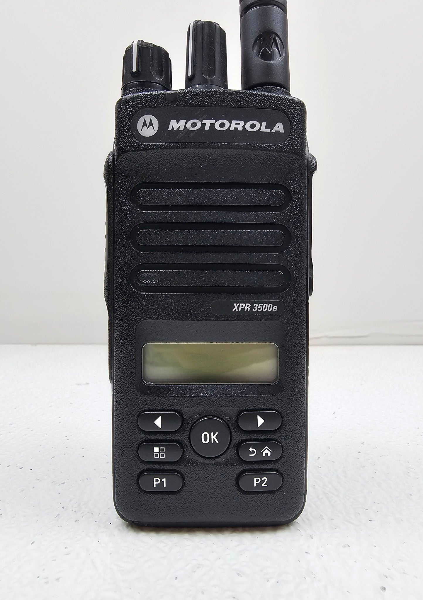 Motorola TRBO XPR3500e UHF 403-512 MHz 128 Channel 4W Digital Radio