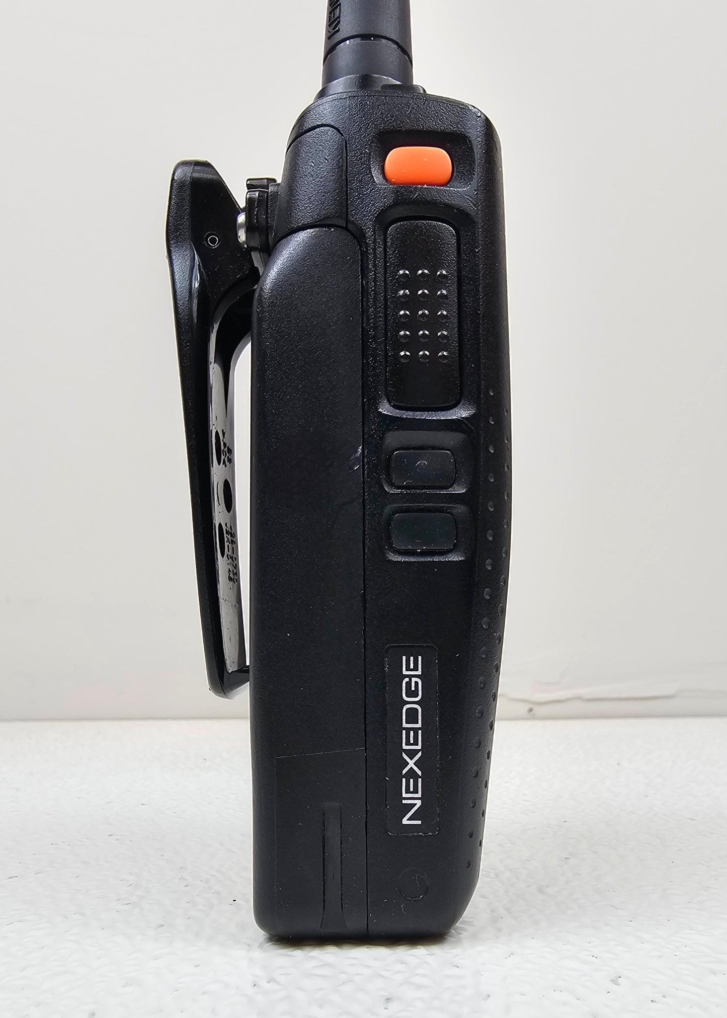 Kenwood NX3300 NX-3300 NEXEDGE UHF 400-520 MHz 260 Channel 5 Watt (LKP)