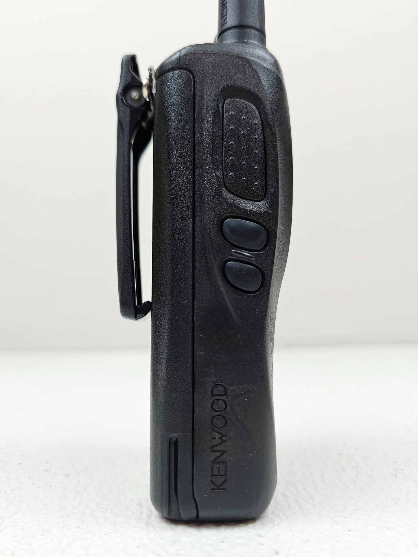 Kenwood TK-2400K TK2400K VHF 136-174 MHz 4 Channel 2 Watt (Complete Kit)